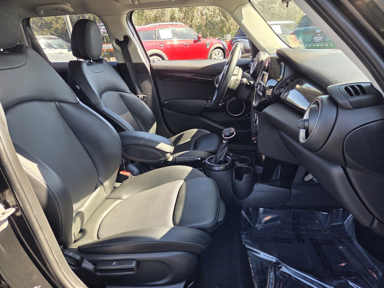 Used 2015 MINI Cooper S image 17