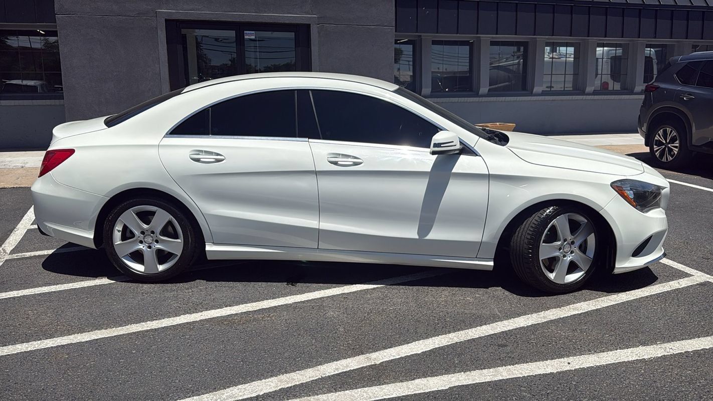 Used 2017 Mercedes-Benz CLA 250 4MATIC image 2