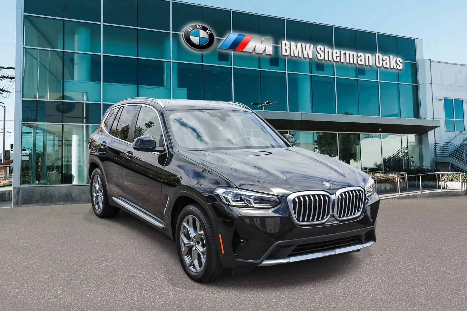 Certified 2023 BMW X3 sDrive30i w/ Premium Package RWD image 3
