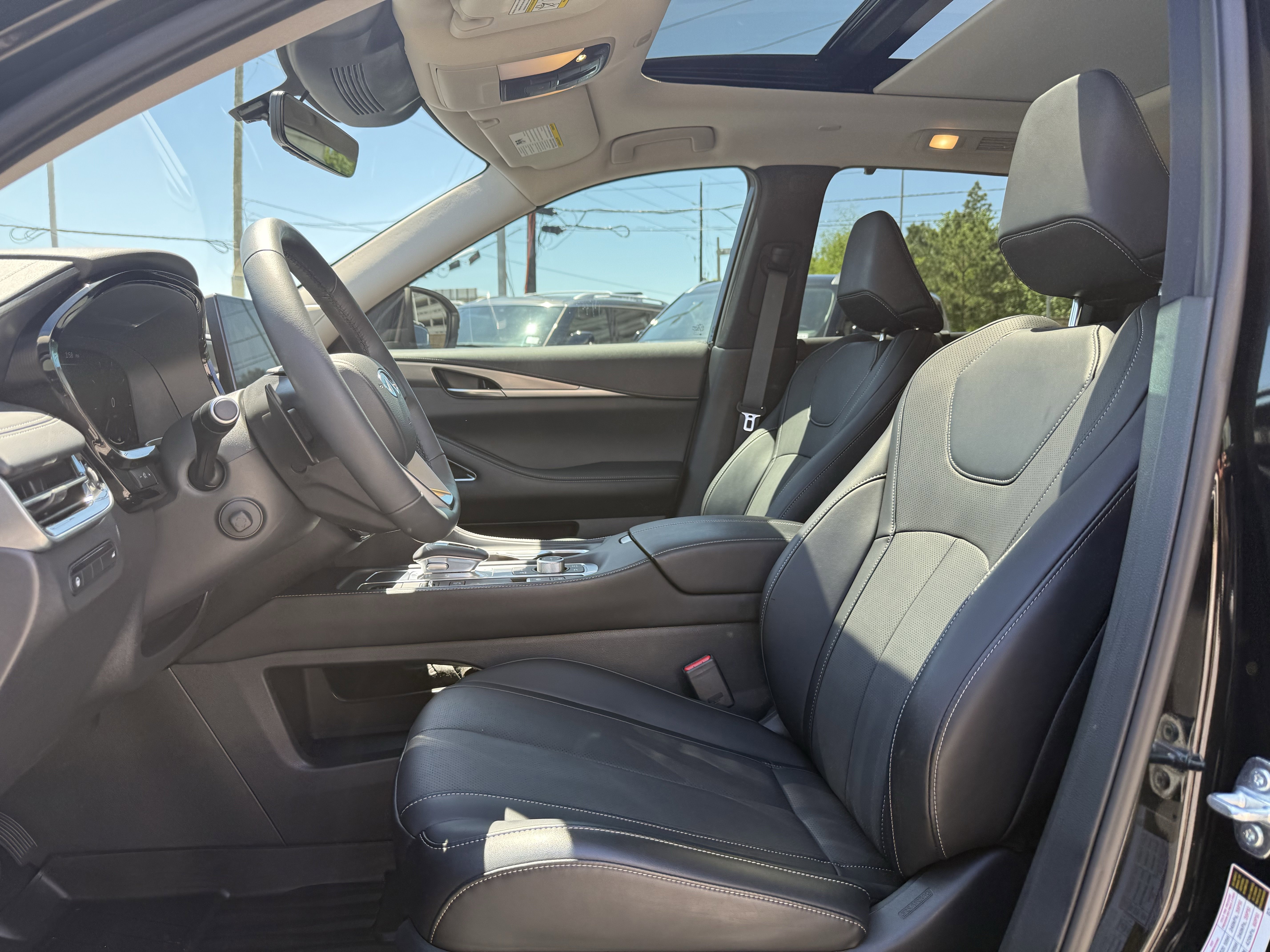 Certified 2026 INFINITI QX60 Luxe w/ Cargo Package image 13