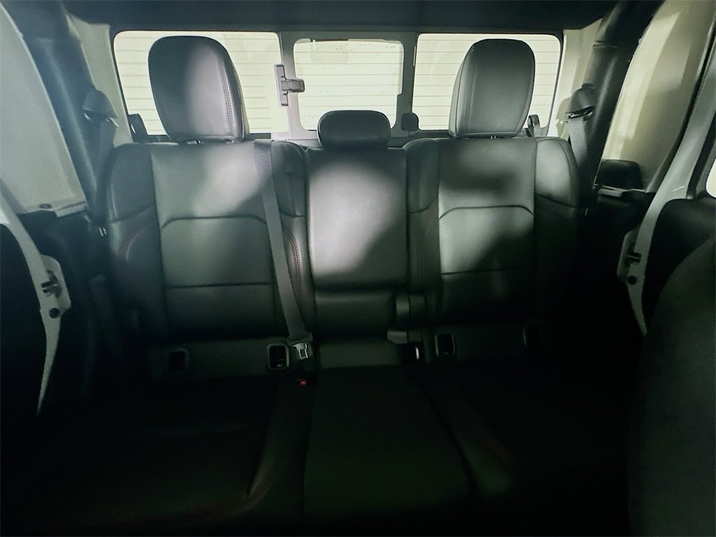 New 2025 Jeep Gladiator Rubicon w/ Convenience Group image 10
