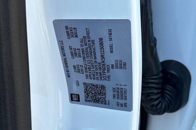 Used 2024 GMC Canyon AT4 w/ AT4 Premium Package image 57