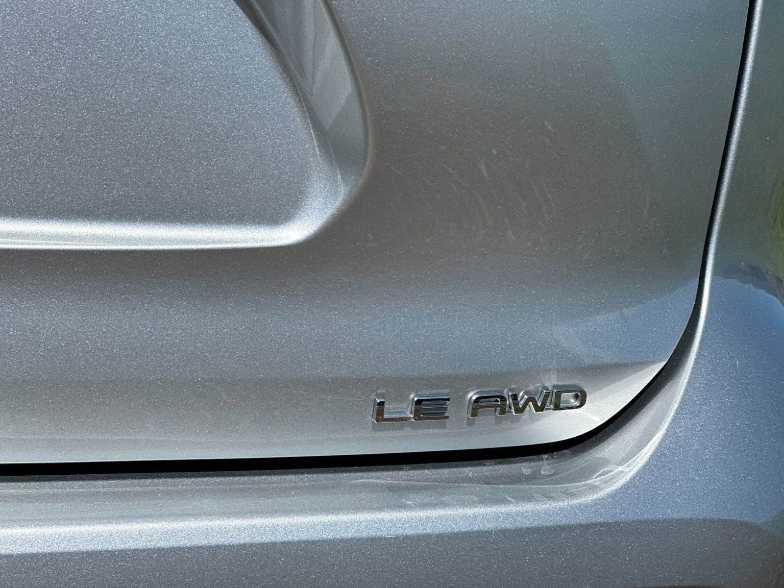 Used 2024 Toyota Highlander LE AWD/4WD image 33