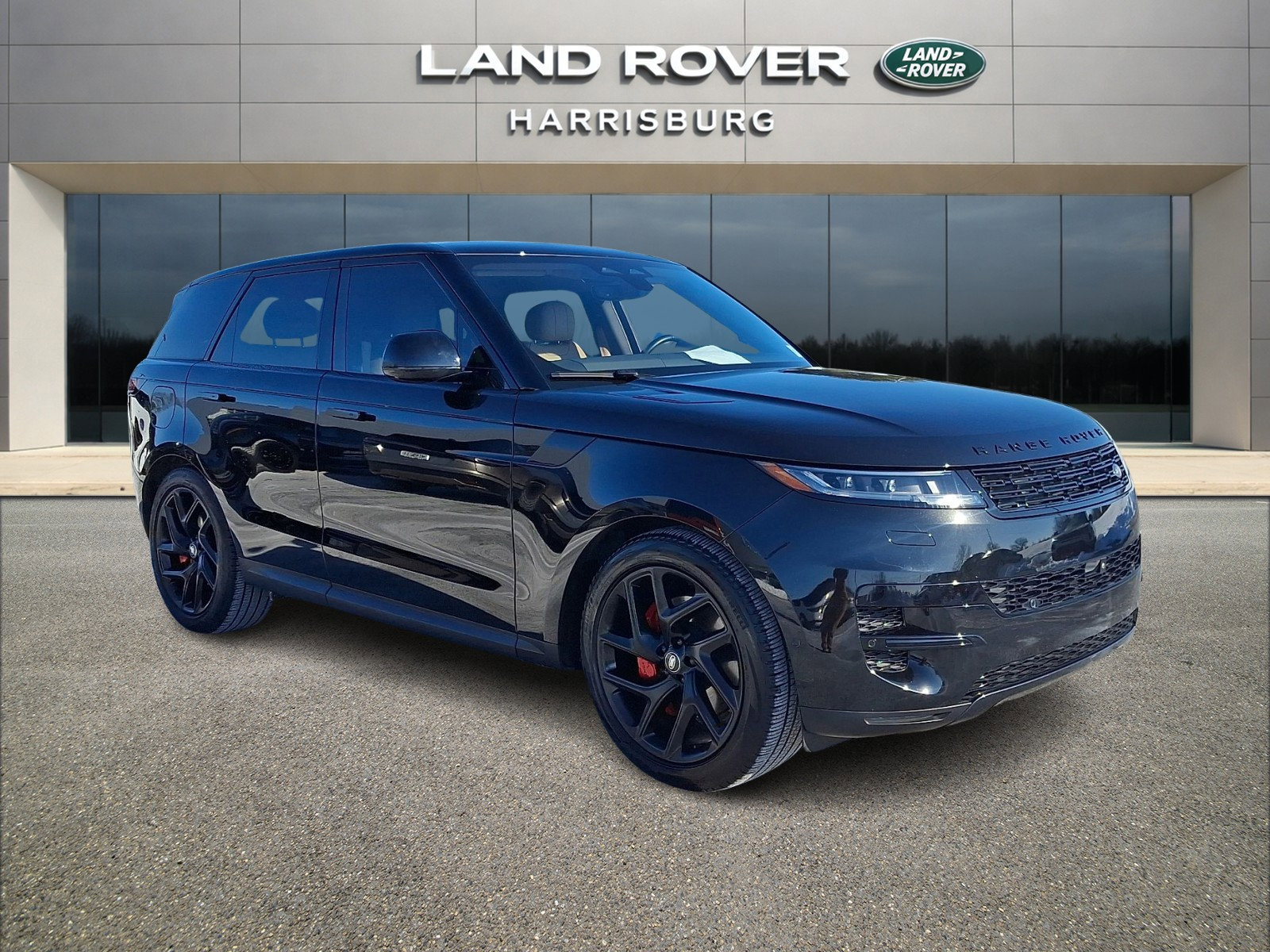 Used 2024 Land Rover Range Rover Sport SE image 5