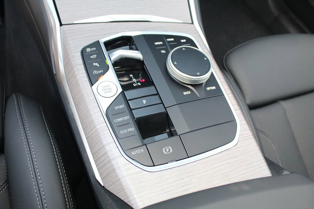 New 2026 BMW 330i Sedan w/ M Sport Package image 14