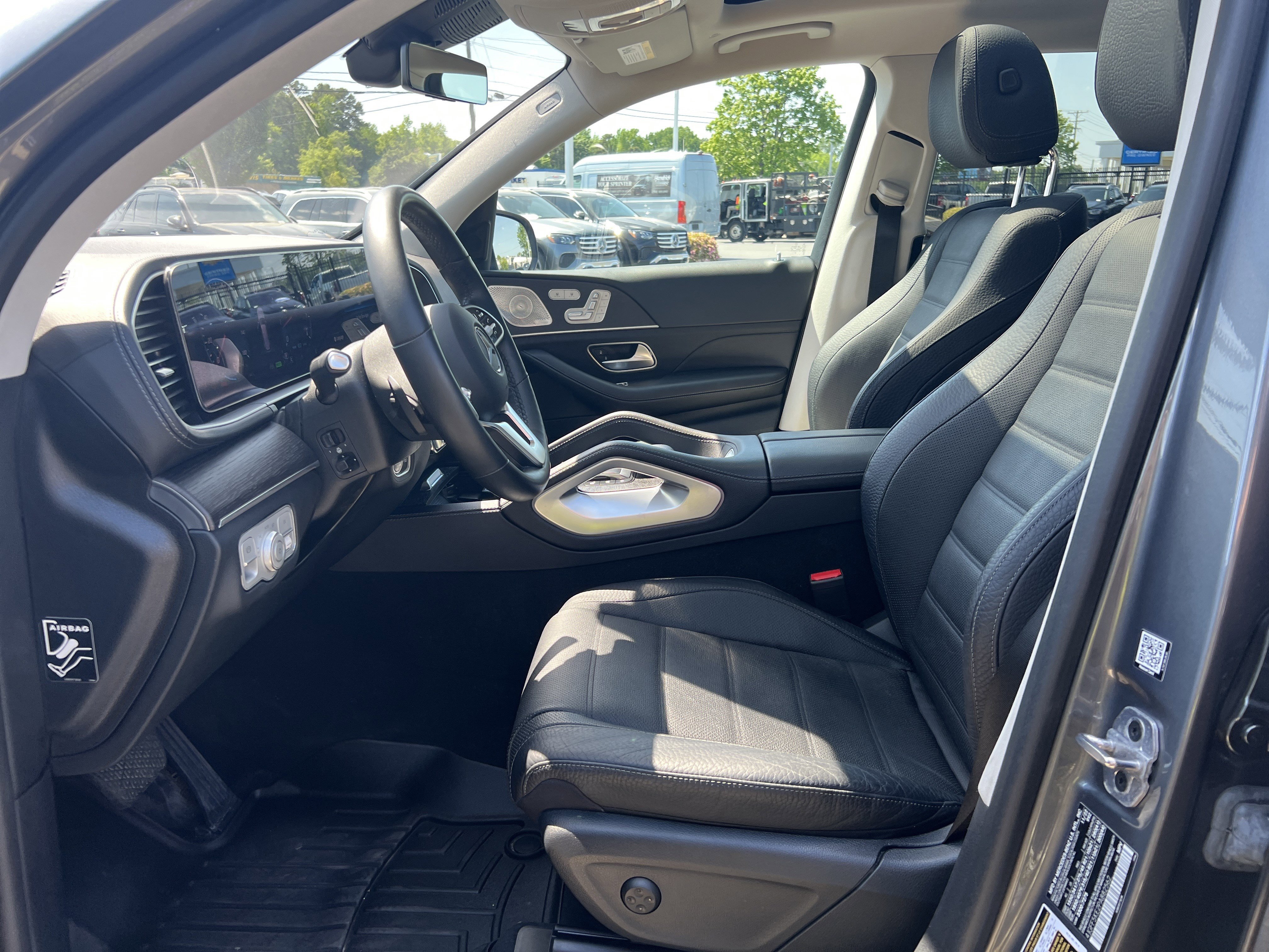 Certified 2023 Mercedes-Benz GLS 450 4MATIC image 16