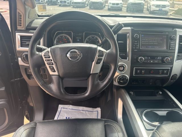 Used 2017 Nissan Titan PRO-4X w/ Pro-4x Convenience Package image 16