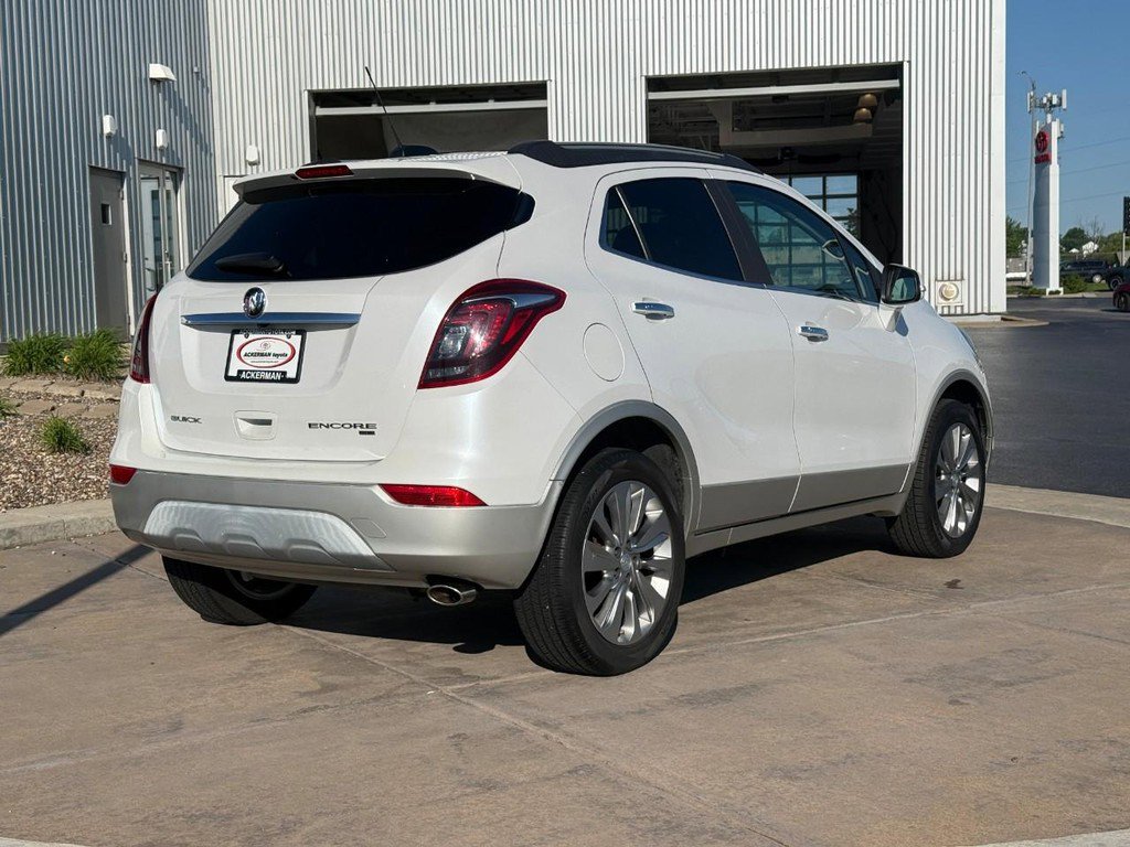 Used 2017 Buick Encore Essence AWD/4WD image 5