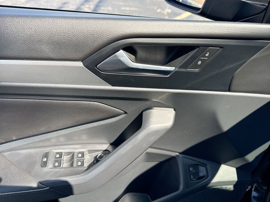 Used 2024 Volkswagen Jetta S image 23