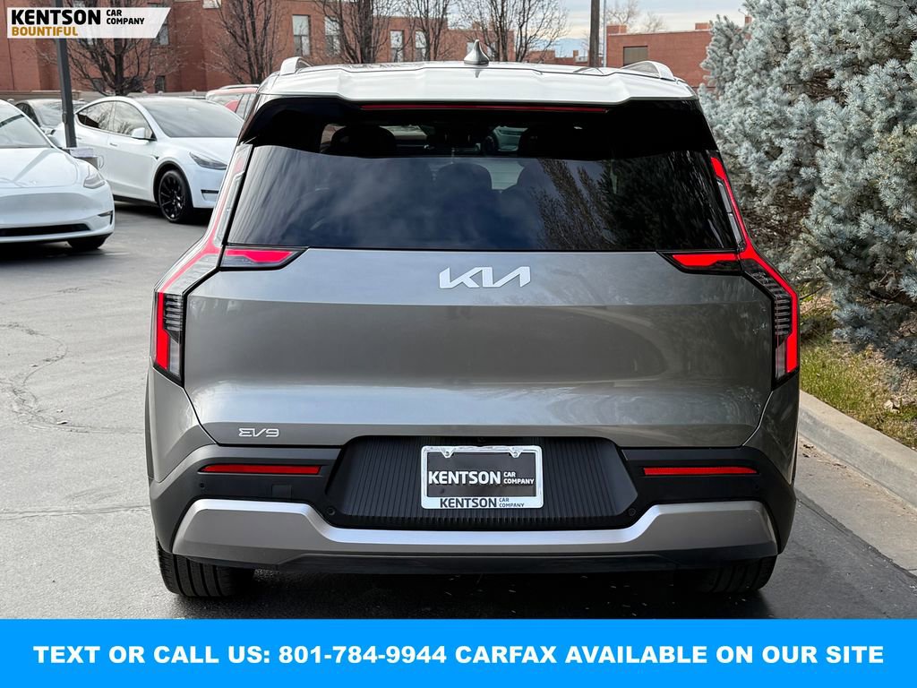 Used 2024 Kia EV9 Wind image 6