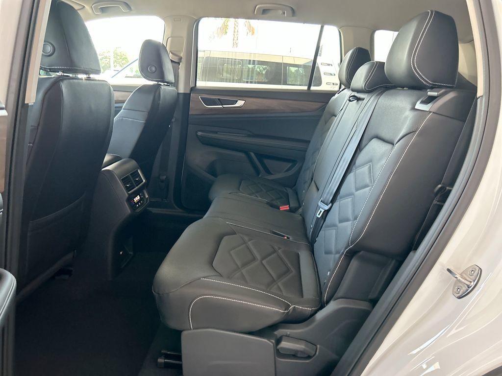 New 2026 Volkswagen Atlas SE image 35