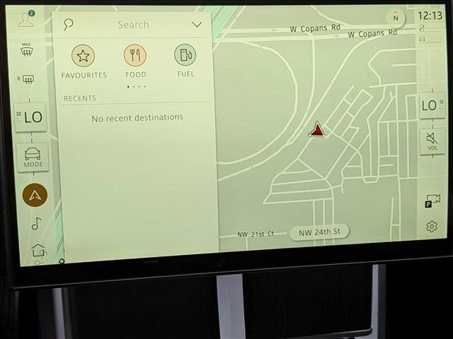 New 2026 Land Rover Range Rover SE image 13