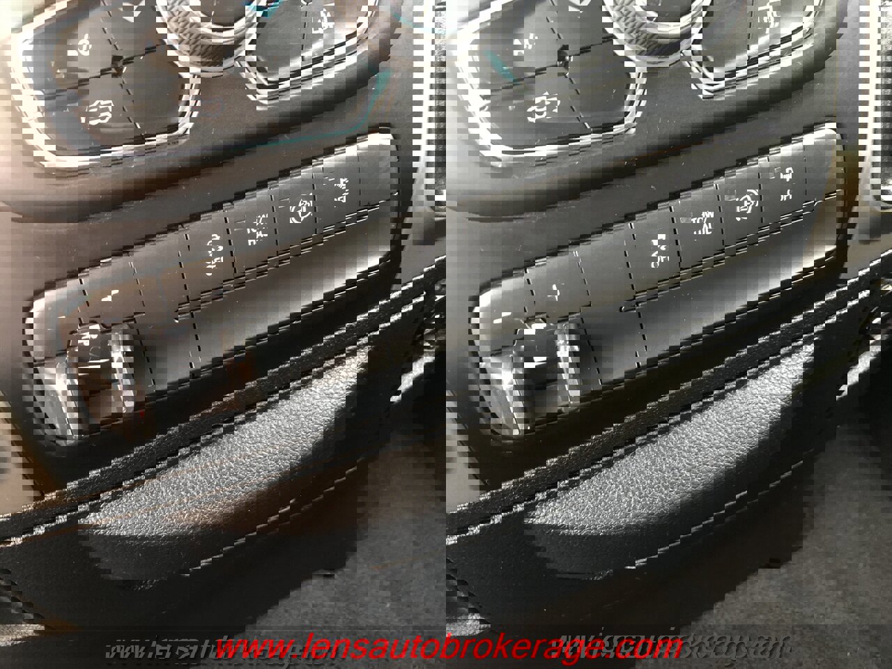 Used 2014 RAM 2500 SLT w/ Luxury Group image 16