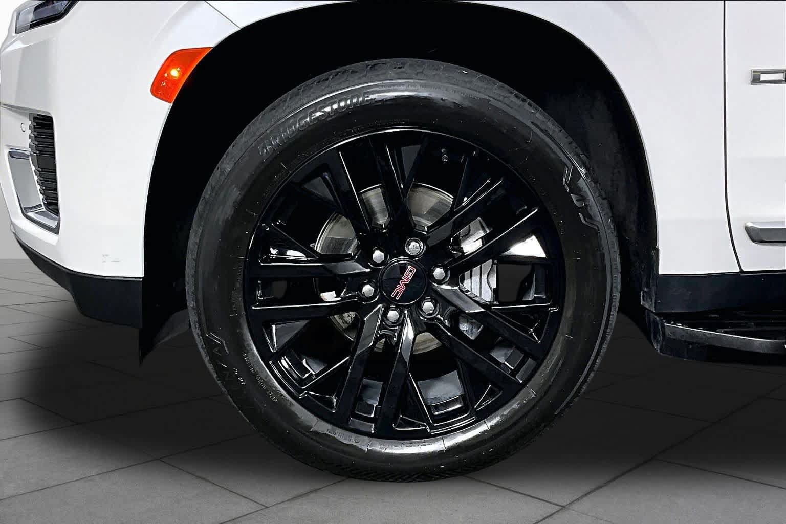 Used 2023 GMC Yukon Denali w/ Max Trailering Package AWD/4WD image 11