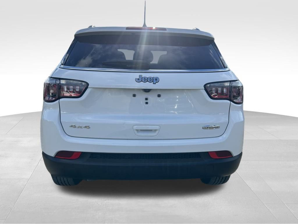 Used 2023 Jeep Compass Latitude image 19