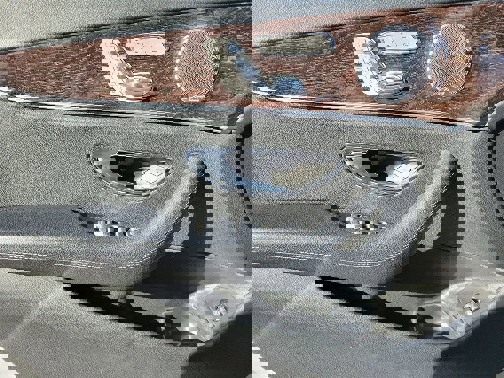 Used 2019 Mercedes-Benz E 450 4MATIC Sedan image 15