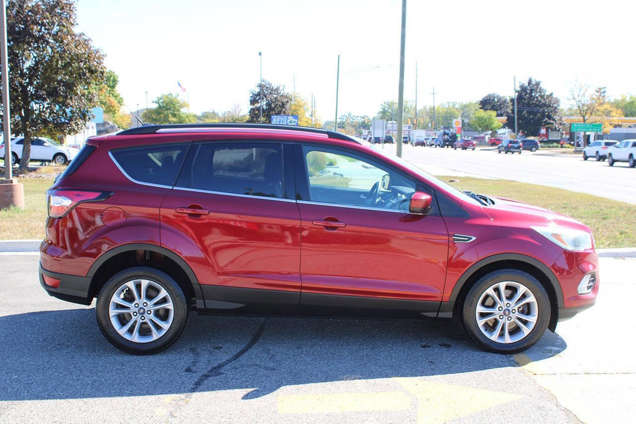 Used 2017 Ford Escape SE image 14