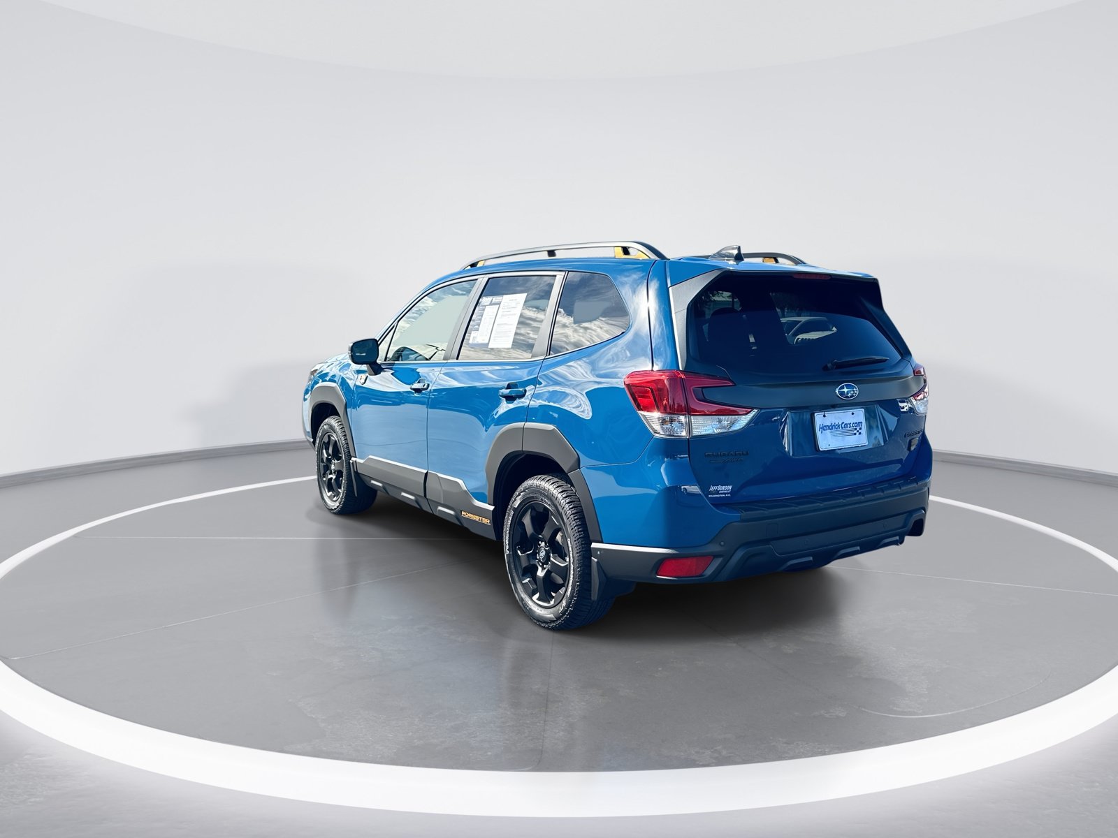 Used 2025 Subaru Forester Wilderness w/ Convenience Package AWD/4WD image 7