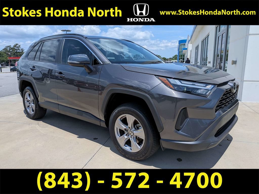 Used 2023 Toyota RAV4 XLE w/ Convenience Package FWD image 2