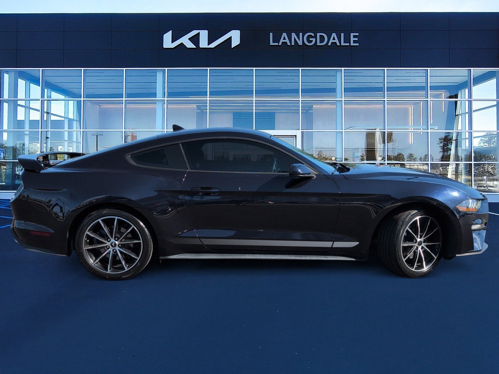 Used 2021 Ford Mustang Coupe w/ Equipment Group 101A image 3