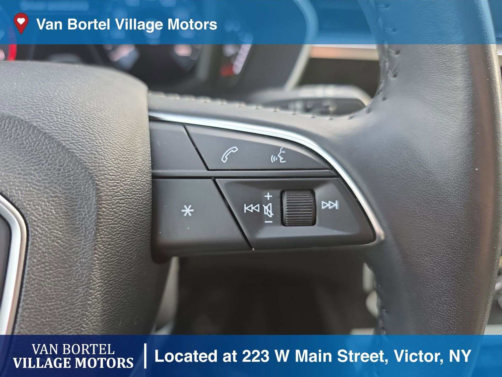 Used 2020 Audi Q3 2.0T Premium w/ Convenience Package image 17