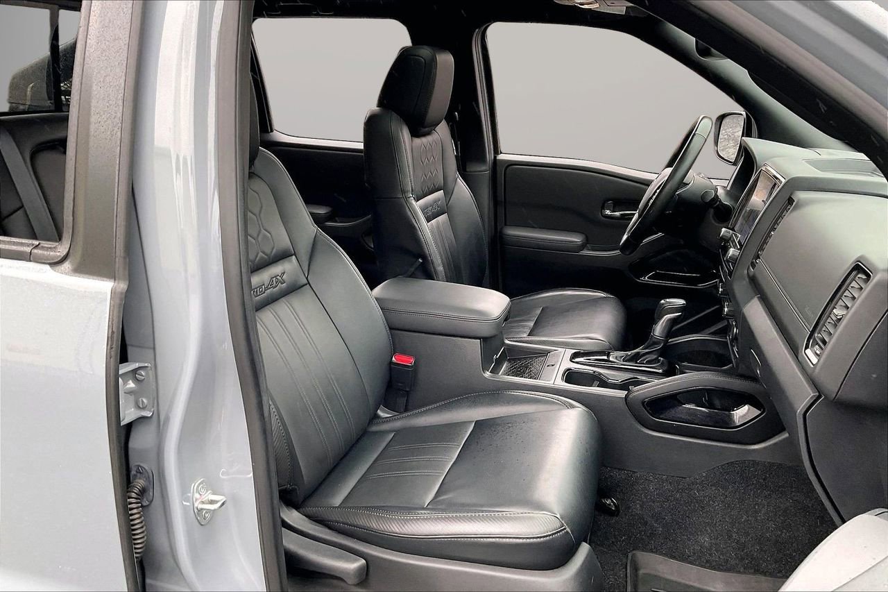 Used 2022 Nissan Frontier PRO-4X w/ Pro-4X Premium Package image 24