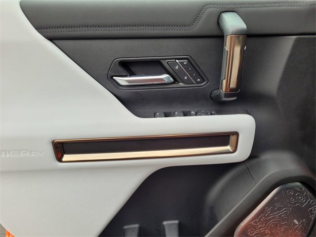 Used 2024 GMC Hummer EV 2X image 18