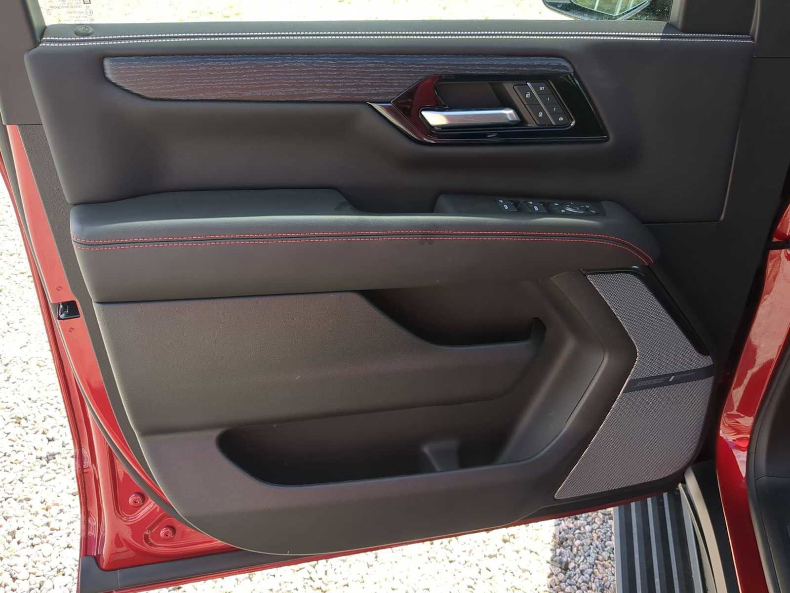 New 2026 GMC Yukon AT4 Ultimate AWD/4WD image 11