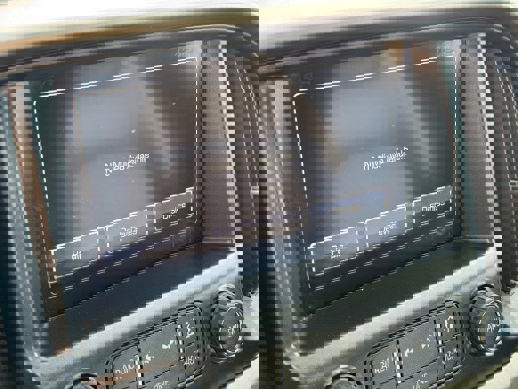 Used 2016 Chevrolet Colorado Z71 image 22