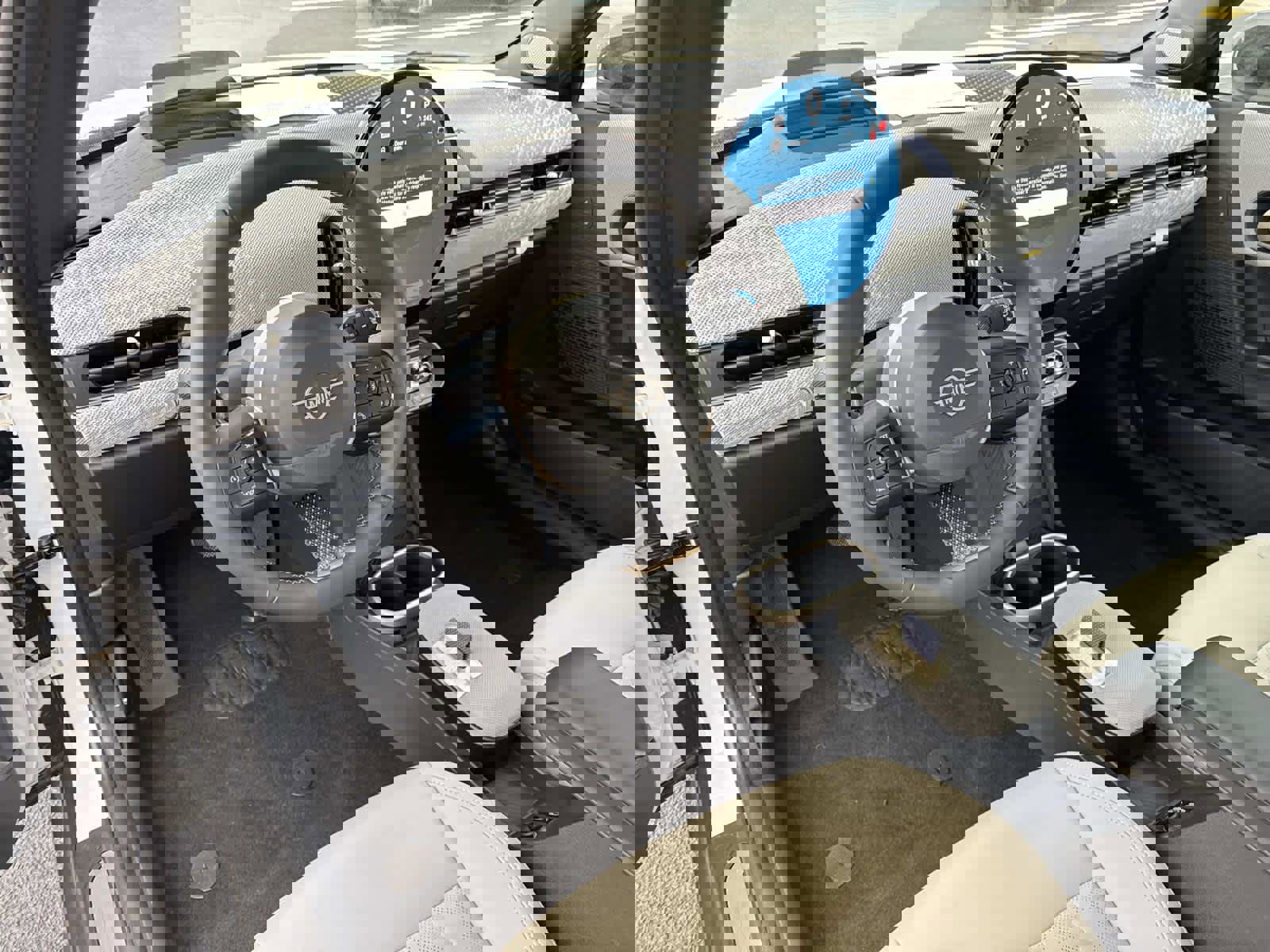 Certified 2025 MINI Cooper 2-Door Hardtop image 17