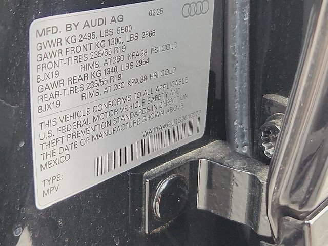 Used 2025 Audi Q5 Premium AWD/4WD image 27