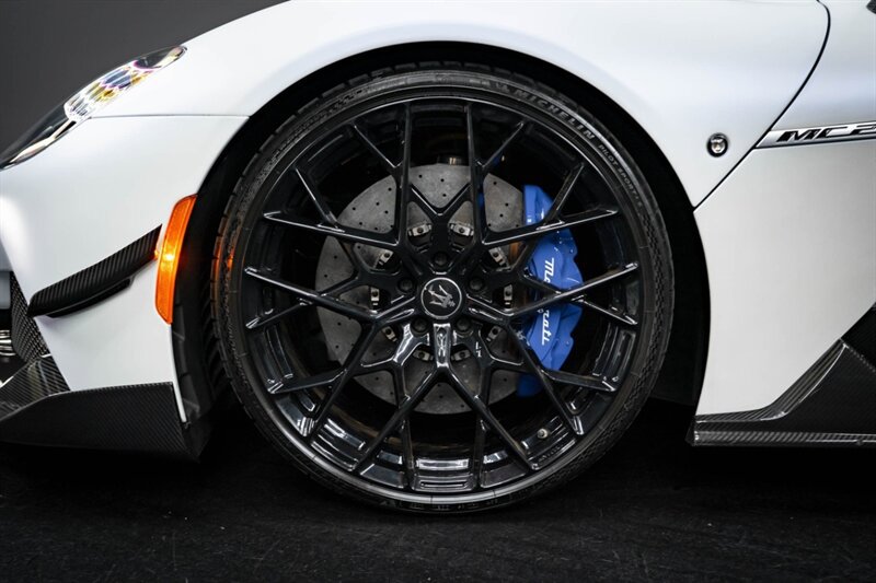 Used 2022 Maserati MC20 Coupe RWD image 16