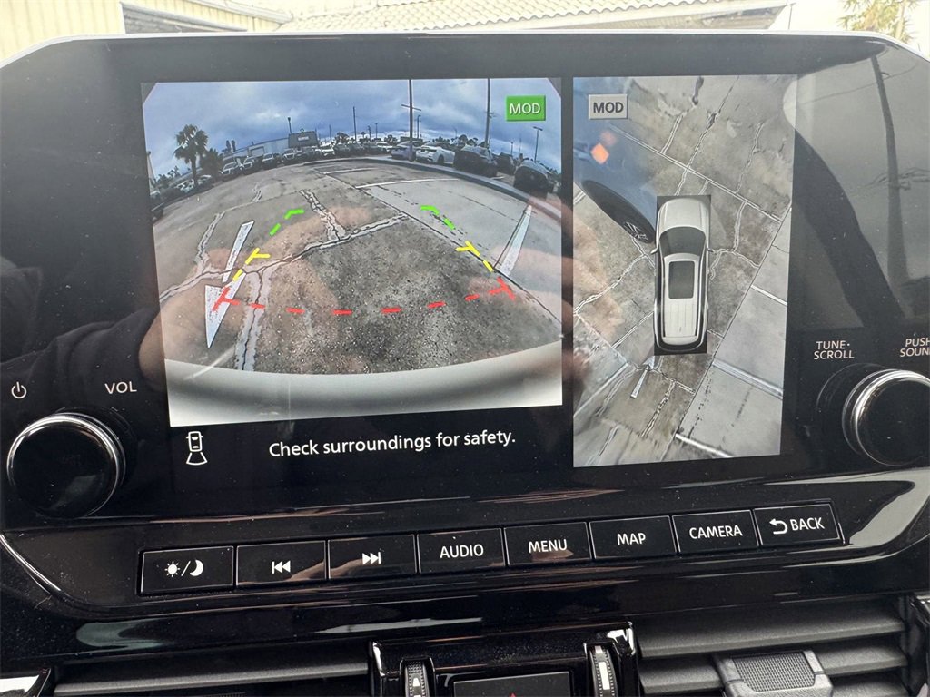 New 2025 Nissan Pathfinder Platinum w/ Lighting Package (N93) image 23