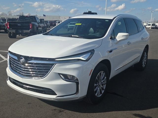 Used 2024 Buick Enclave Premium FWD image 2