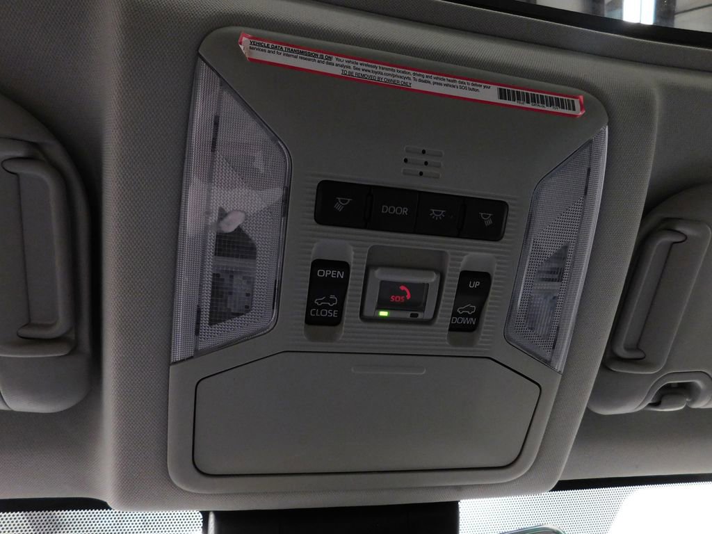 Used 2023 Toyota RAV4 XLE Premium image 21