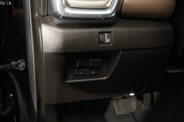 Used 2024 GMC Canyon Denali AWD/4WD image 30