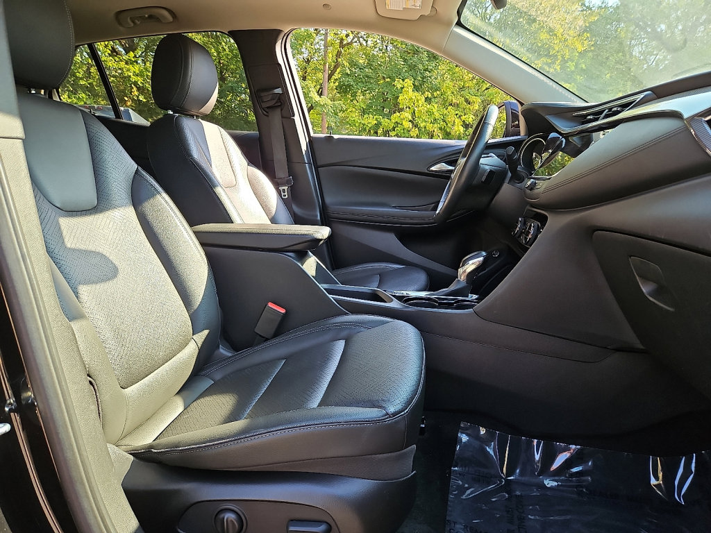 Used 2023 Buick Encore GX Essence w/ Experience Buick Package image 13