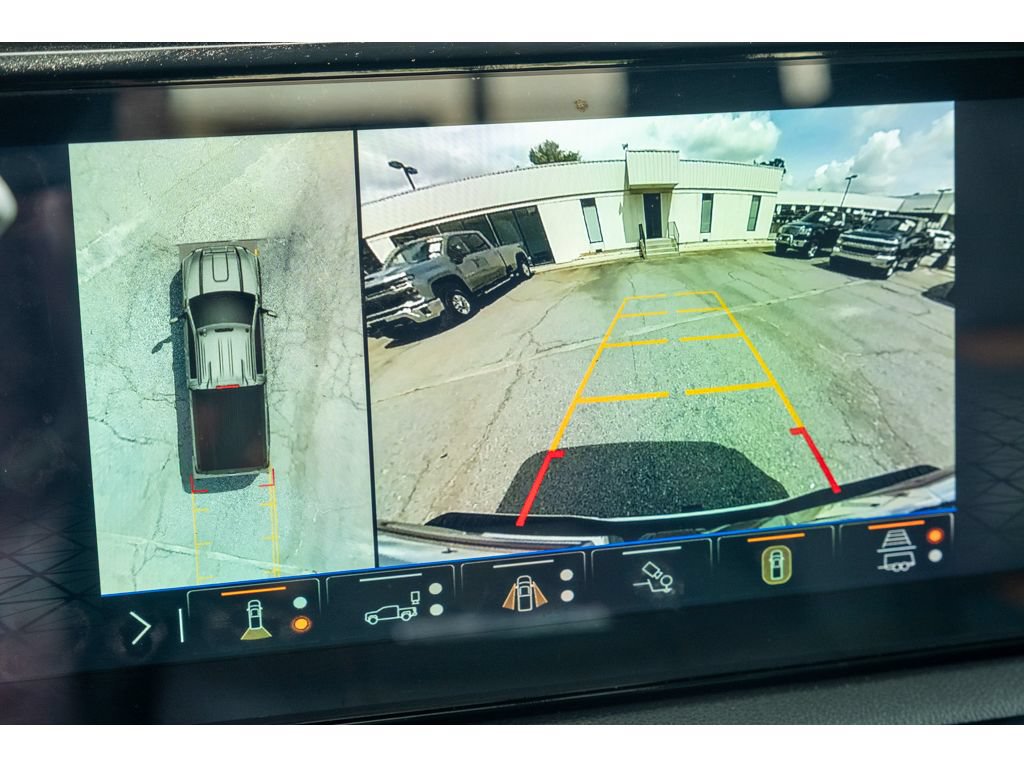 Used 2026 GMC Sierra 2500 AT4 w/ AT4 Premium Plus Package AWD/4WD image 25