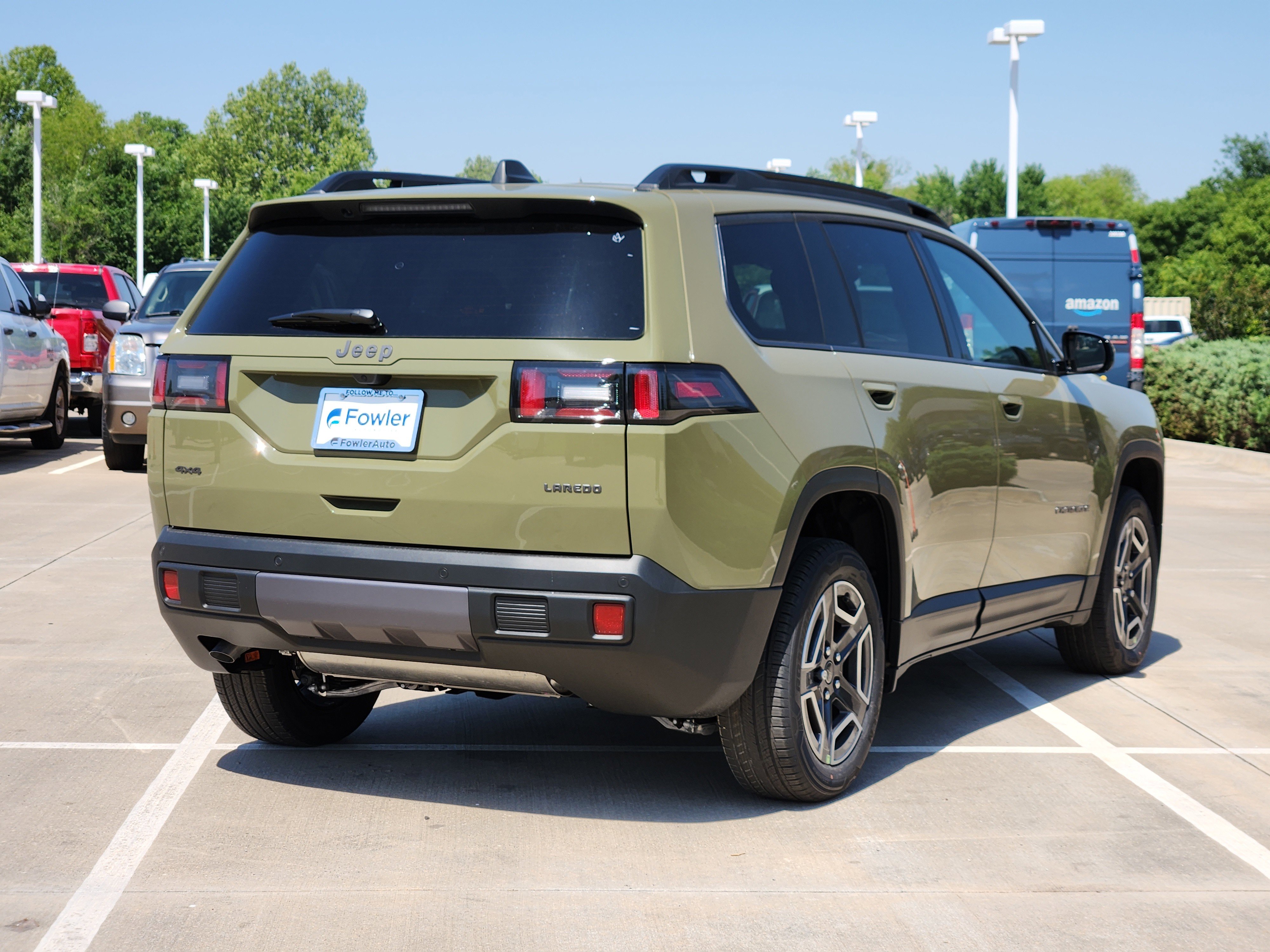 New 2026 Jeep Cherokee Laredo AWD/4WD image 4