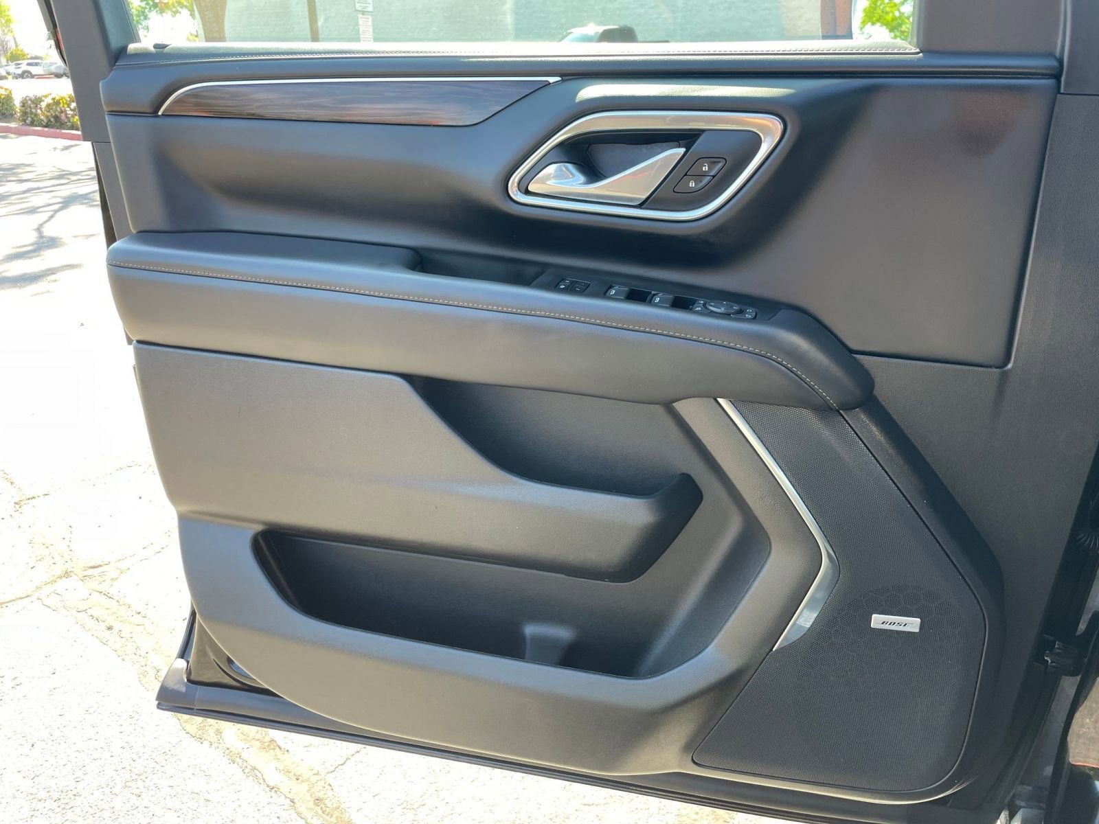 Used 2023 Chevrolet Tahoe LT w/ Luxury Package image 18