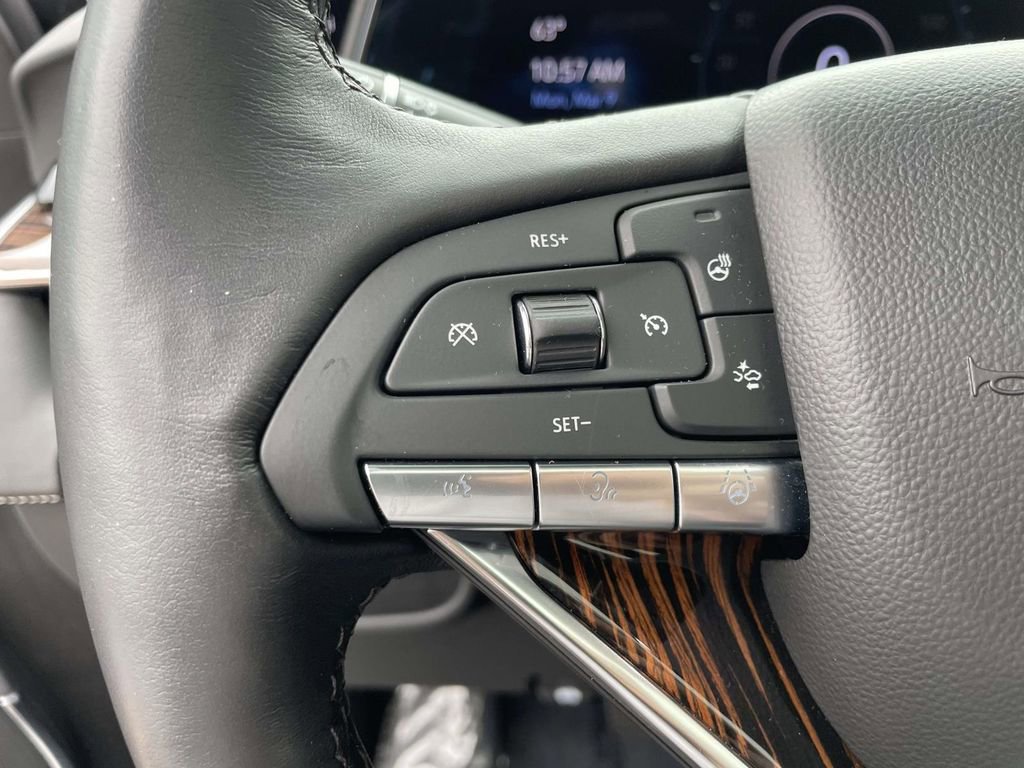 Certified 2024 Cadillac Escalade ESV Premium Luxury image 24