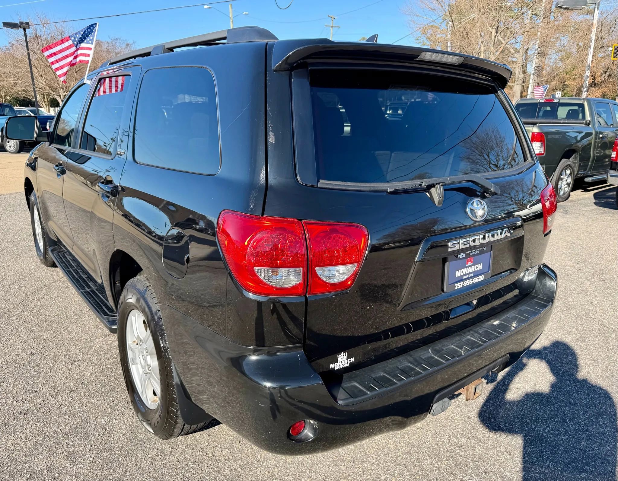 Used 2015 Toyota Sequoia SR5 image 3