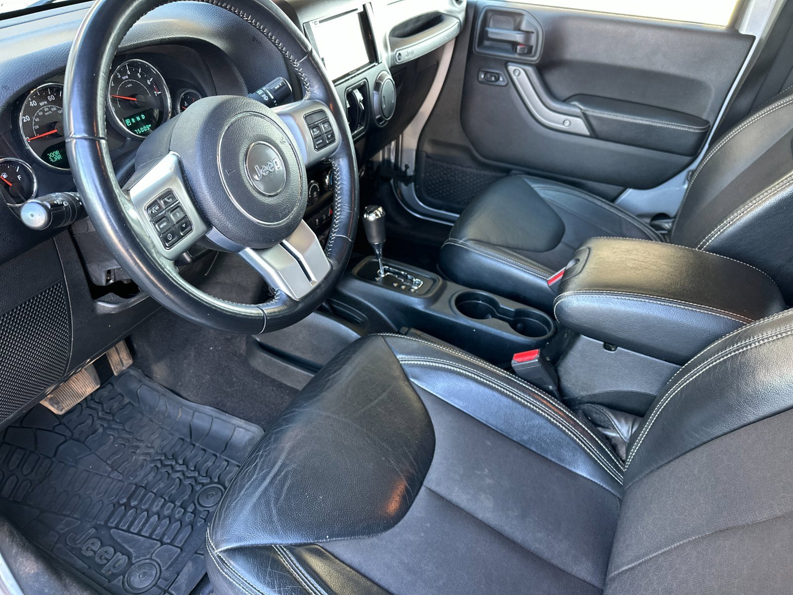 Used 2018 Jeep Wrangler Unlimited Sport image 10
