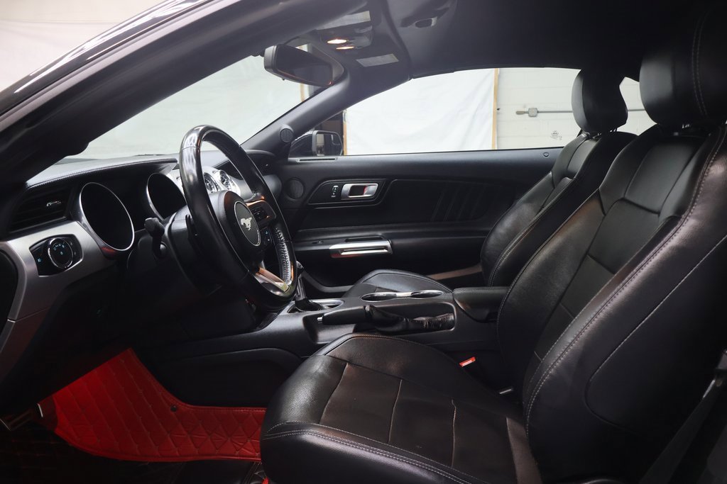 Used 2020 Ford Mustang Premium image 15
