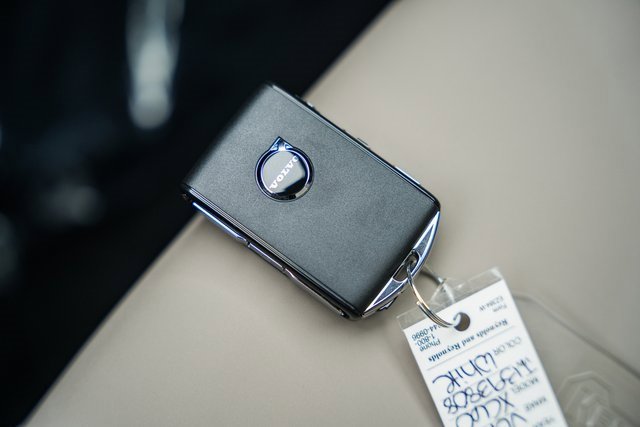 New 2026 Volvo XC60 B5 Plus w/ Protection Package Premier image 40