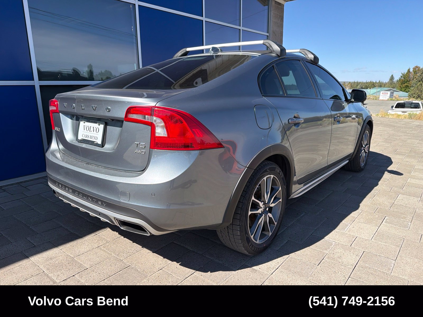 Used 2016 Volvo S60 T5 Cross Country Platinum AWD/4WD image 7
