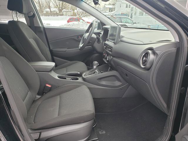 Used 2023 Hyundai Kona SEL w/ Cargo Package image 16