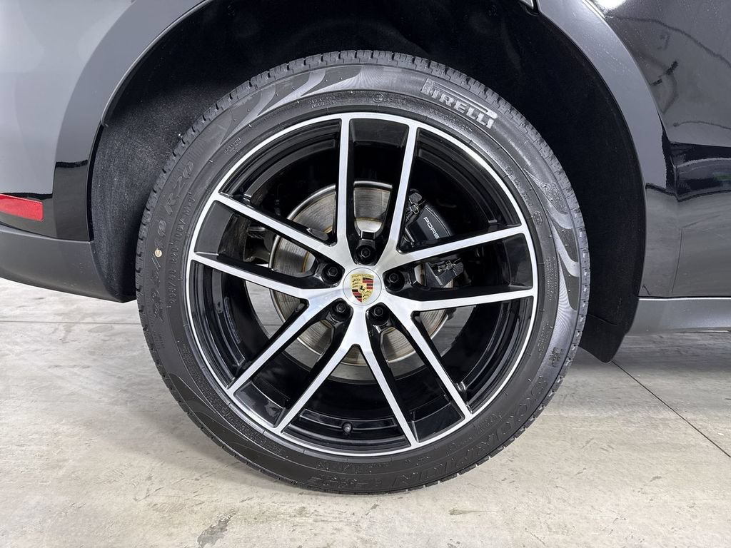 New 2026 Porsche Macan AWD/4WD image 16