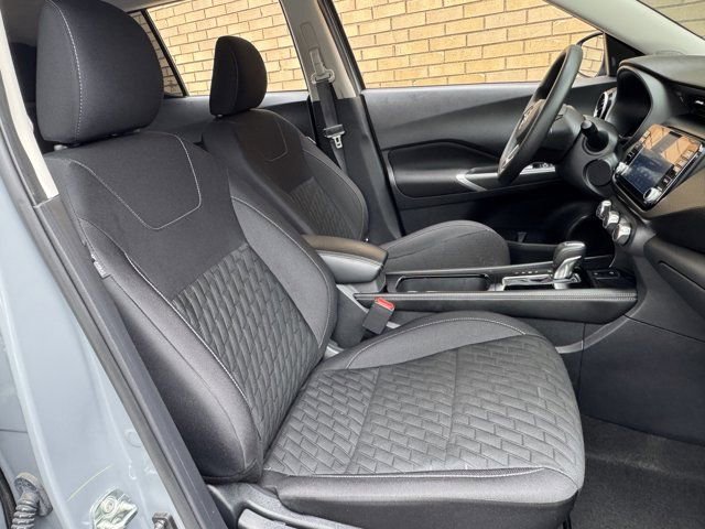 Used 2024 Nissan Kicks SV FWD image 8