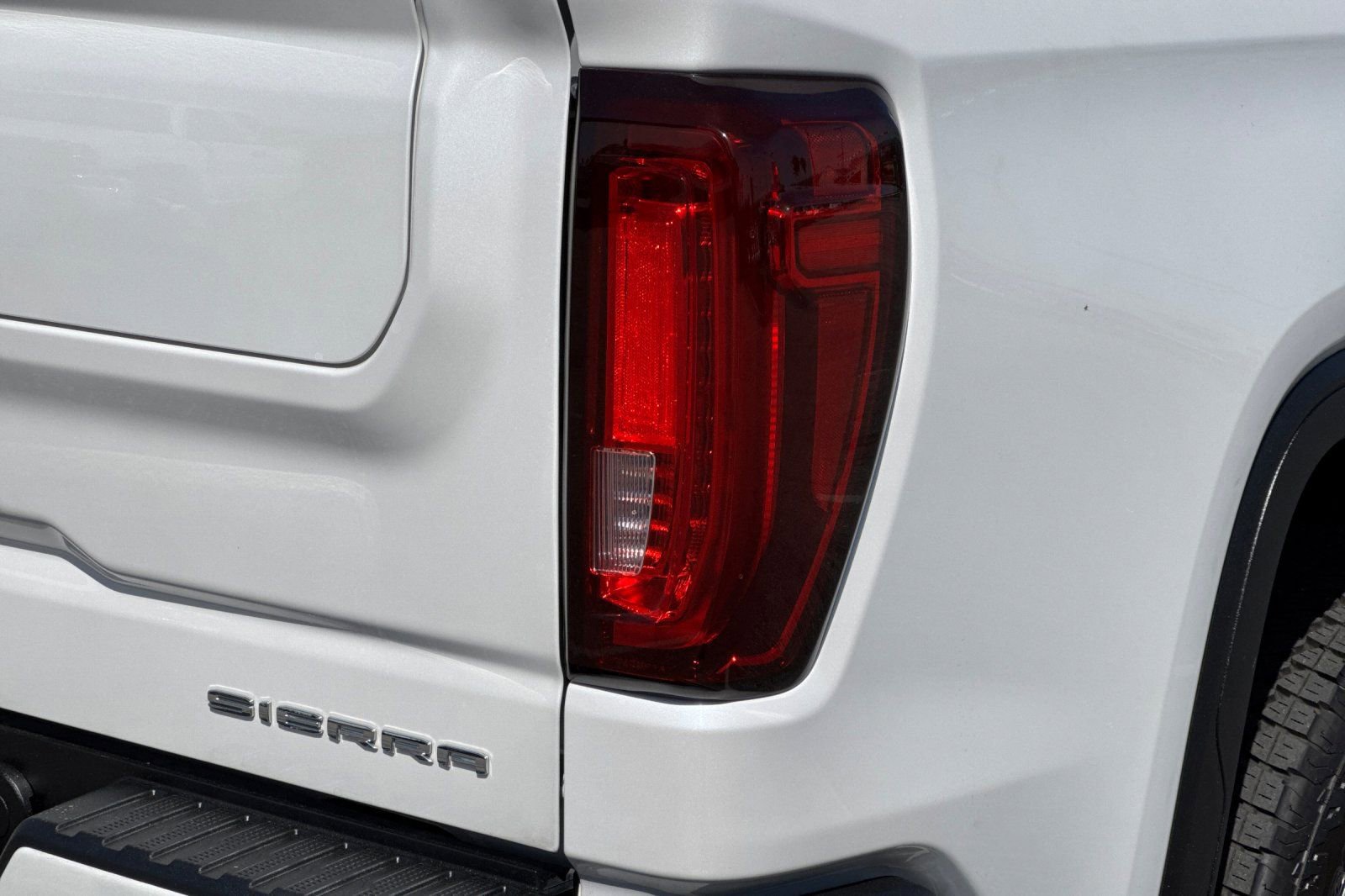 Used 2023 GMC Sierra 1500 Denali w/ Technology Package AWD/4WD image 28